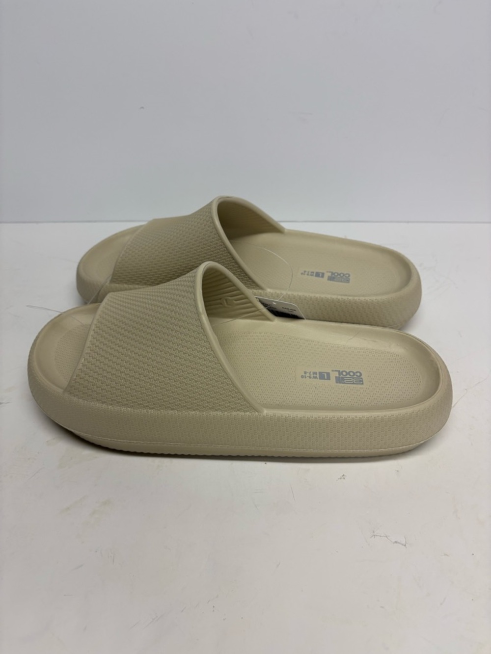 32Degree Cool Unisex Tan Foam Slide Sandals Size W-9-10. Men 7-8 NWT